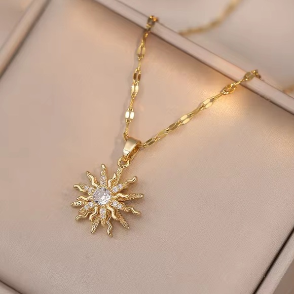 Jewelry - Gold Filled Sun Burst Cubic Zirconia Necklace